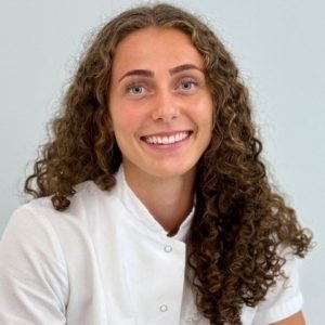 Tierärztin Rosalie Temmen